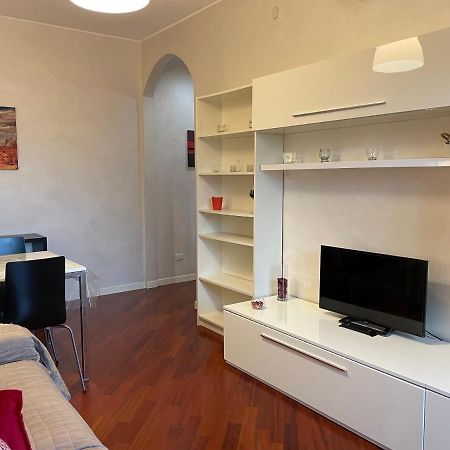 Adriano Metro & Comfort Suites - Affitti Brevi Italia Mailand Exterior foto